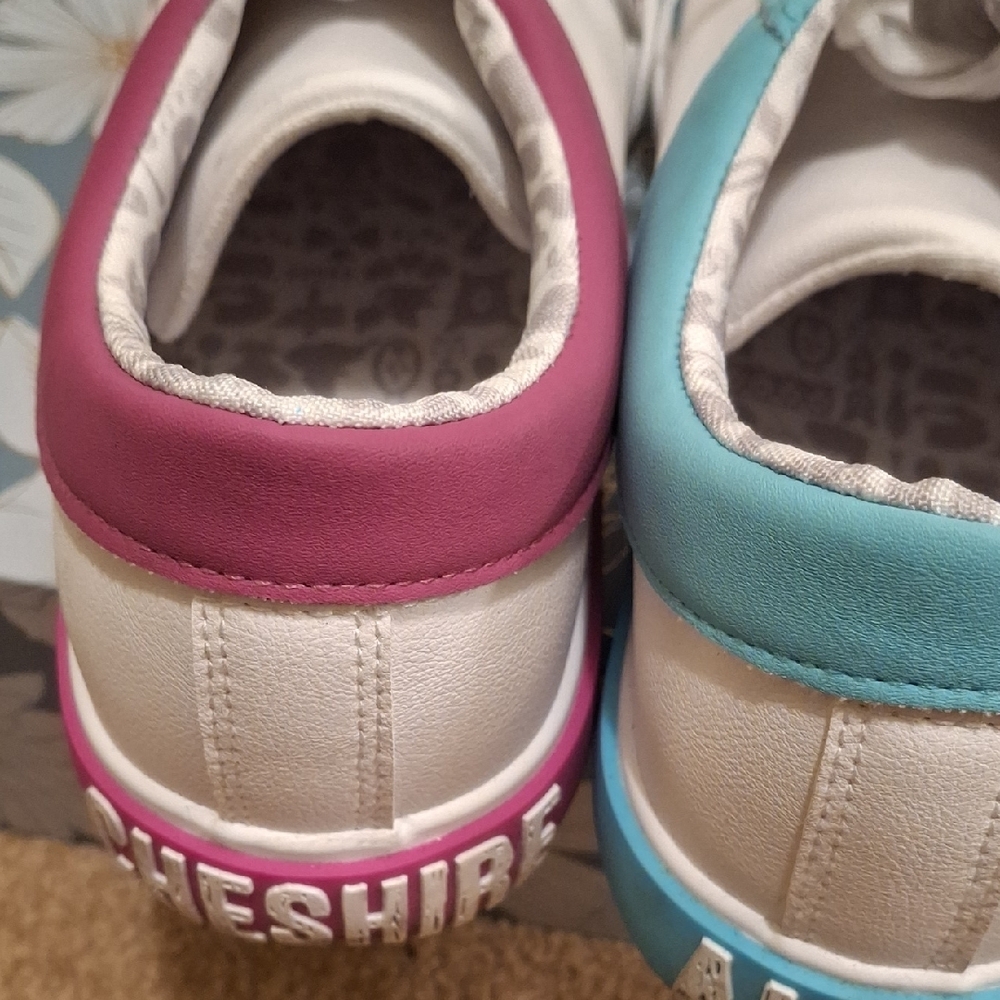 Colorful Lace-Up Shoes - Picture 8 of 8